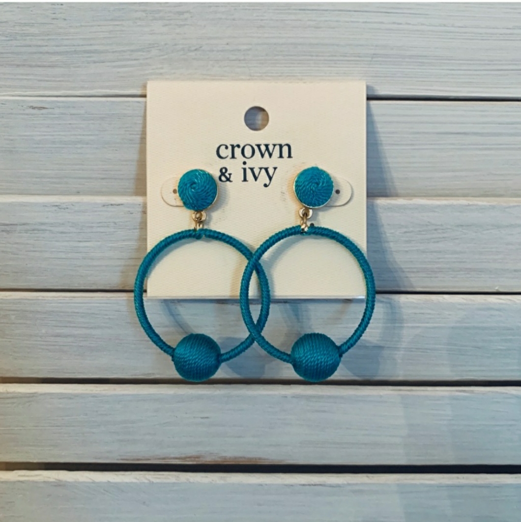 Crown Ivy Hoop Earrings 15$